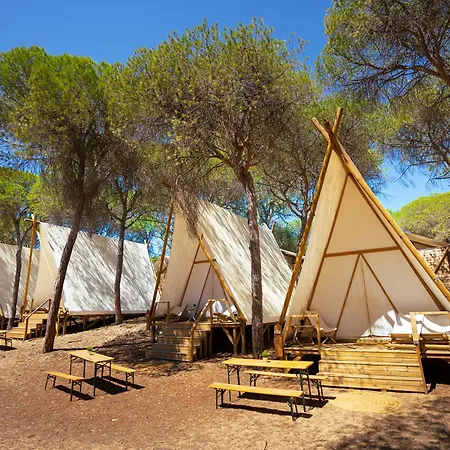 Kampaoh Campismo de Luxo